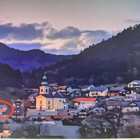 Apartment Belka Jesenice Bagian luar foto