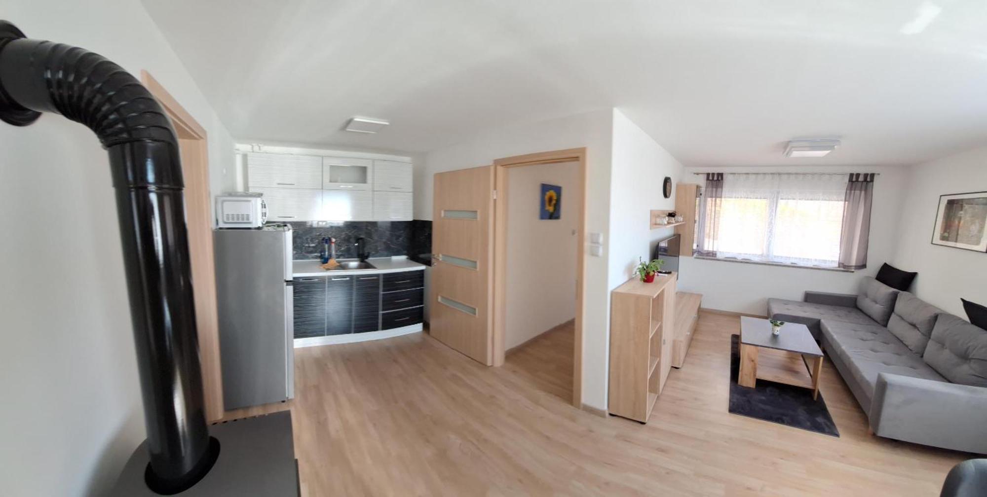 Apartment Belka Jesenice Bagian luar foto