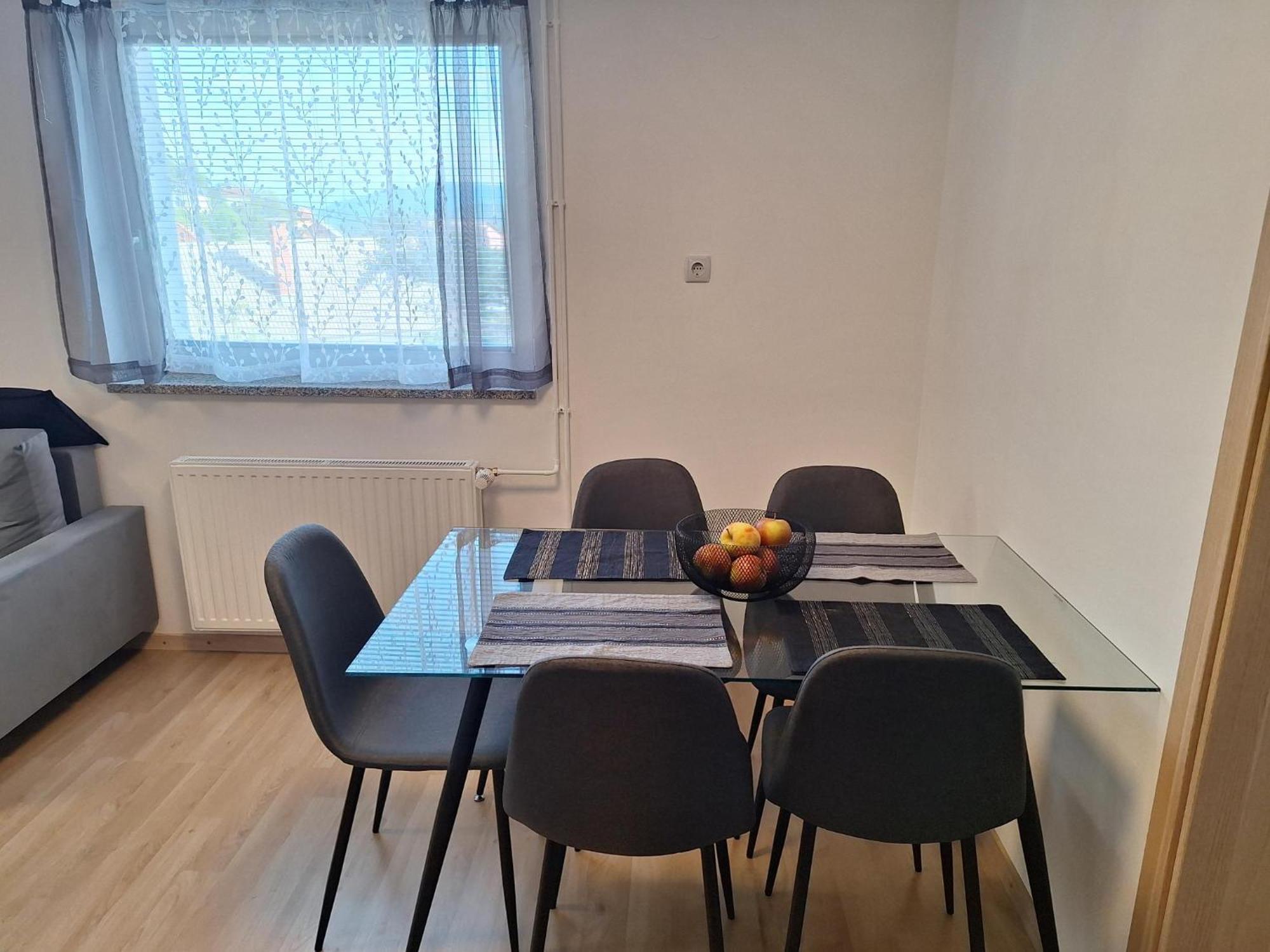 Apartment Belka Jesenice Bagian luar foto
